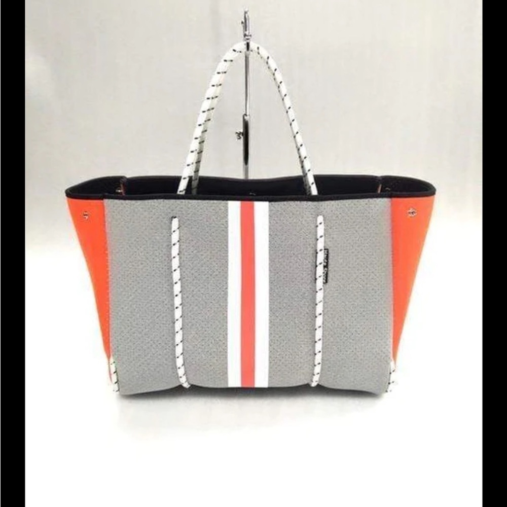 Haute Shore Greyson Lounge Tote & Pouch